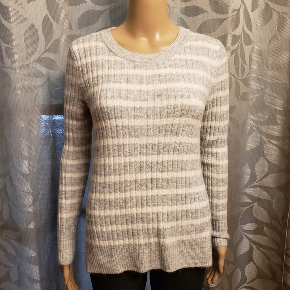 Ribbed Striped Sparkling Sweater Size XS - Picture 10 of 10